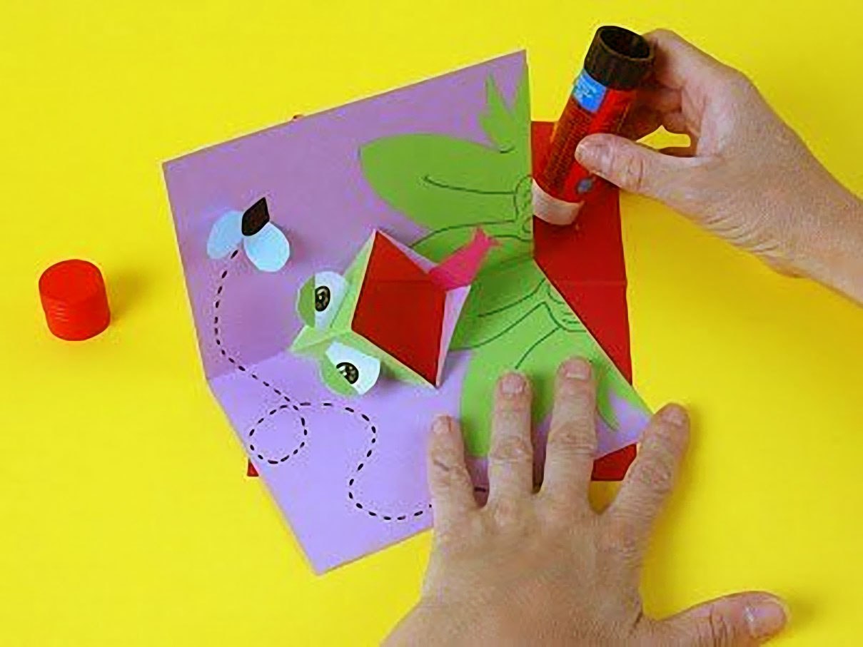 Grußkarte als Frosch mit Kindern basteln DekoKing DIY