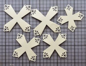Schneeflocken aus Papier basteln-dekoking-com-4