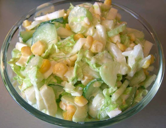 gesunder-salat-mit-chinakohl-dekoking-com
