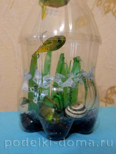 deko-aquarium-aus-plastikflaschen-14