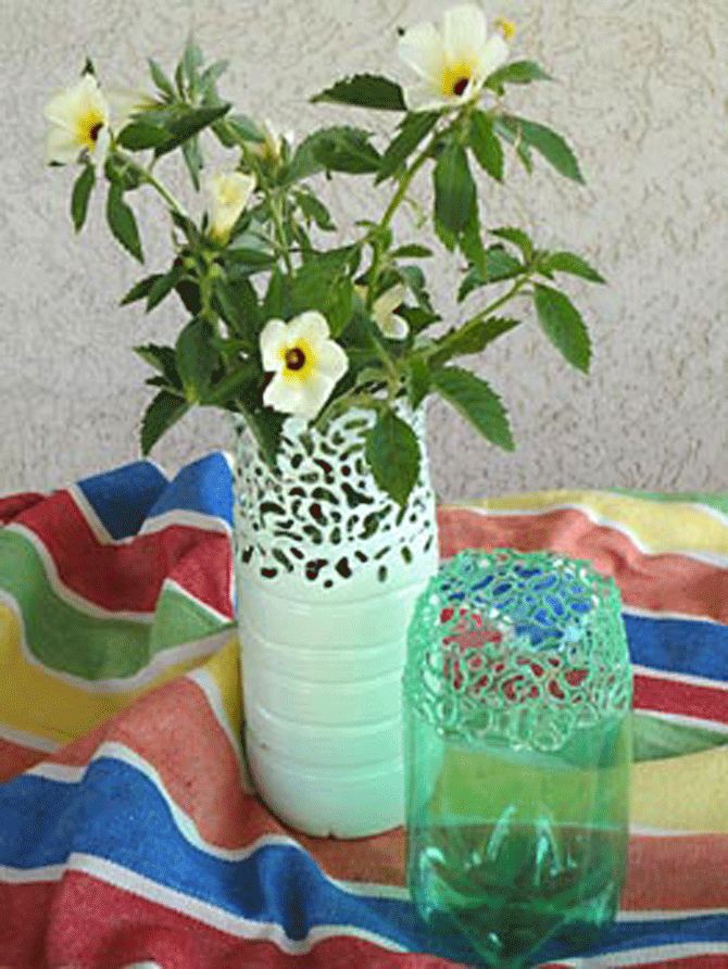 einfache-vase-aus-plastikflasche-dekoking-com