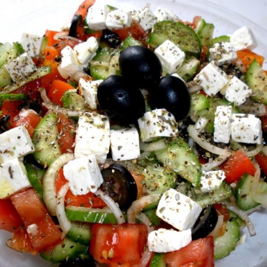 griechischer-salat-selber-zubereiten