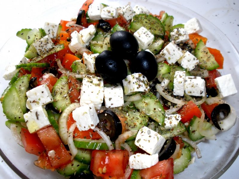 griechischer-salat-selber-zubereiten