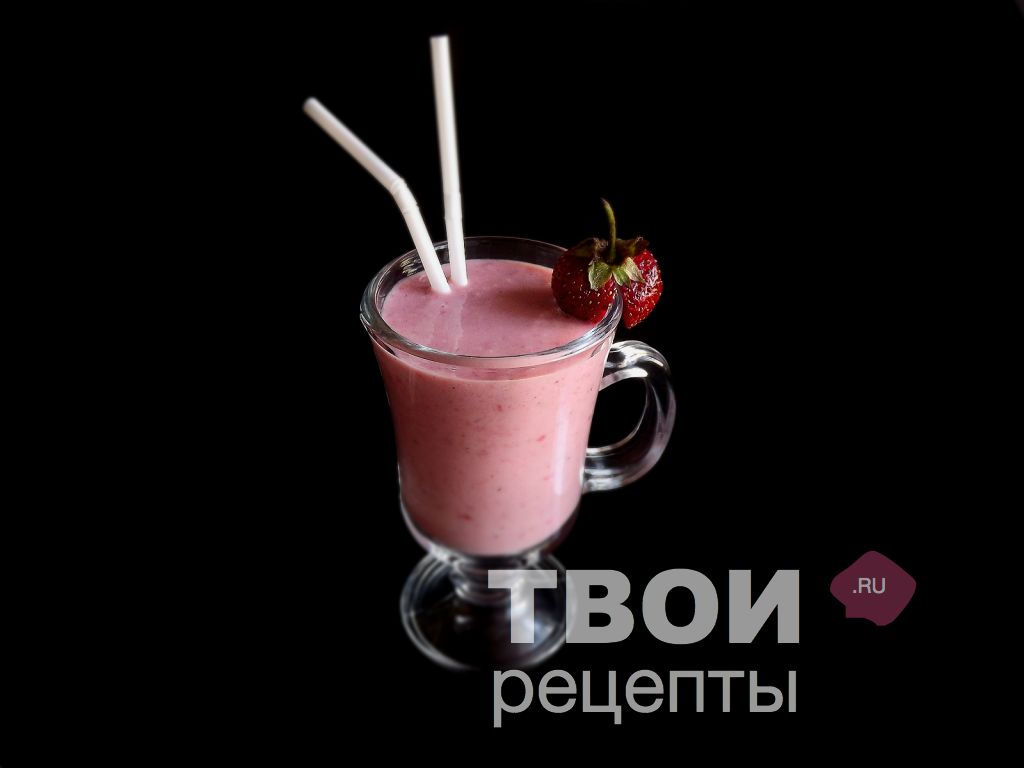 erdbeeren-bananen-smoothie-mit-milch-1