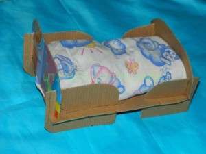 Puppenbett aus Pappe Anleitung